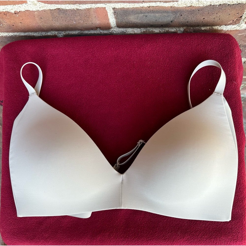 Lululemon Bra size 38B
